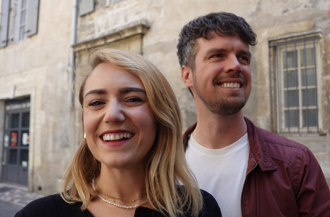 Francesca e Maël, nella foto originale della pagina Podia